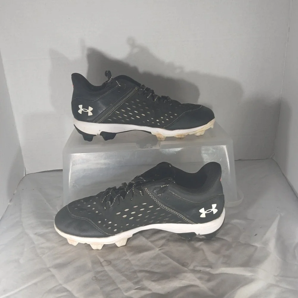 Under Armour Leadoff Low RM Black White Youth Baseball‎ Cleats 5Y 3025600-001